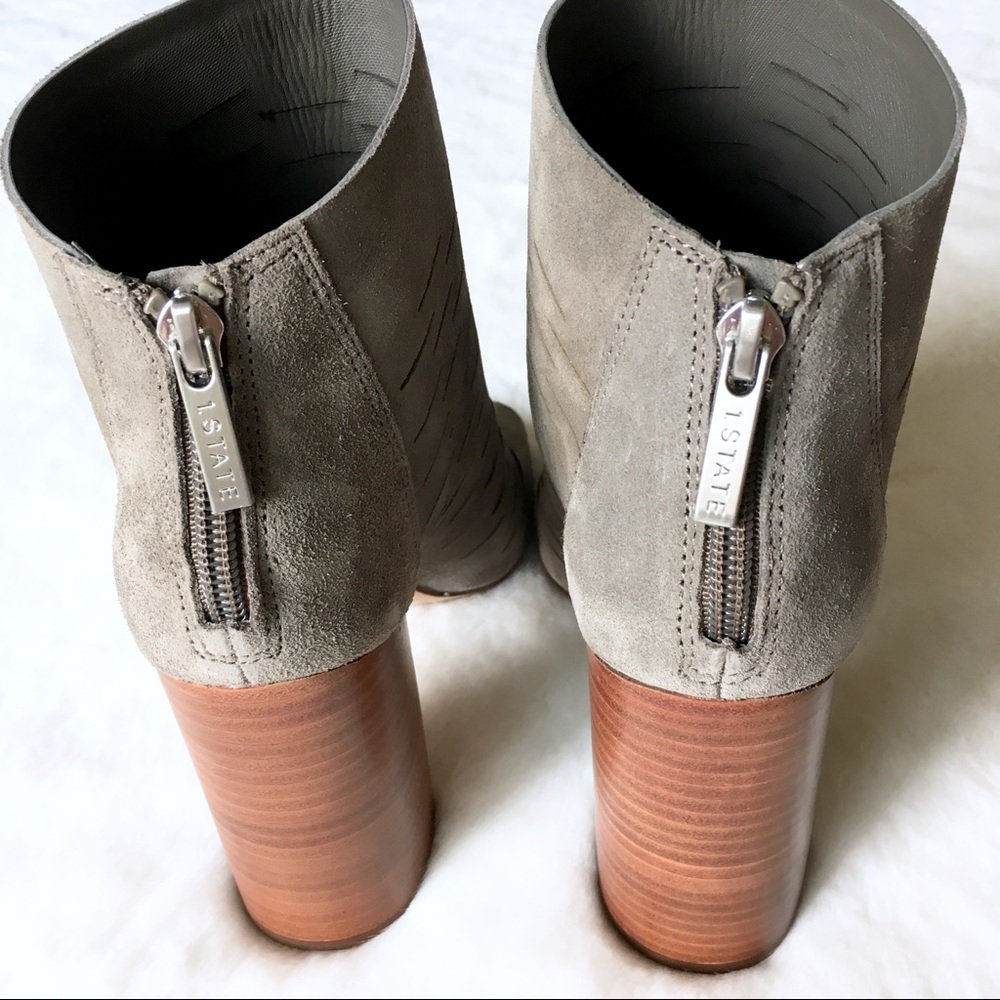 Shale Leather Heels - Picture 2 of 6